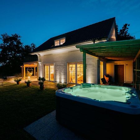 Villa Zupan With Hot Tub Skocjan  ภายนอก รูปภาพ