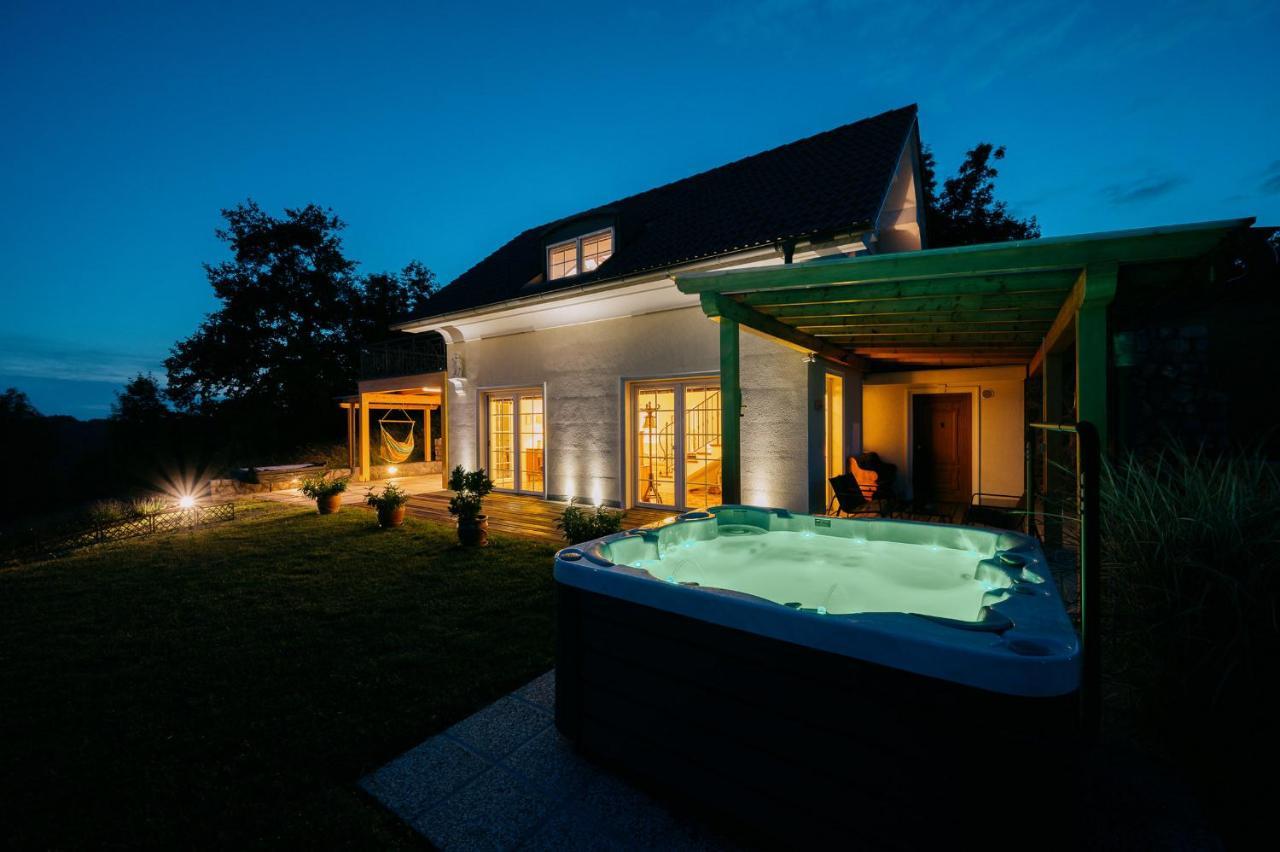 Villa Zupan With Hot Tub Skocjan  ภายนอก รูปภาพ